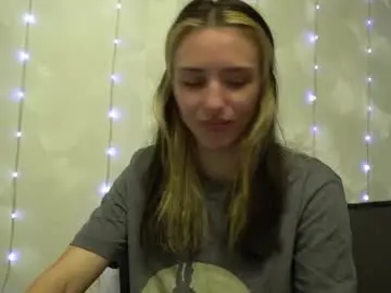 Chaturbate Free Porn Cam of your_little_flexible_girl