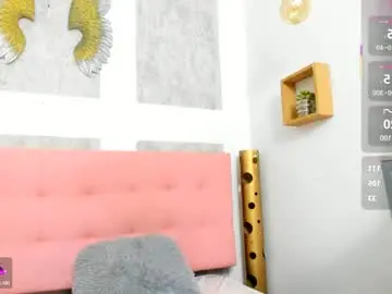 Chaturbate Nude Webcam of zhamira_21