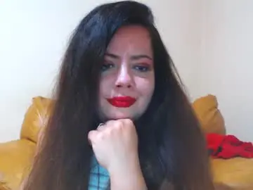 Chaturbate Live Sex Cam of luisahornydoll