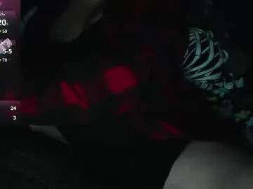 Chaturbate Live Sex Cam of zeemomdalorian
