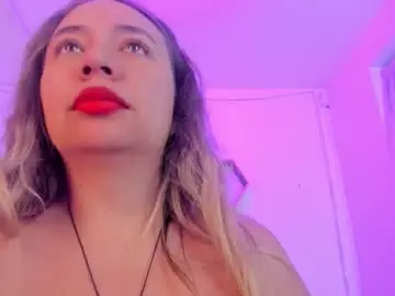 Chaturbate Nude Webcam of sara_star_