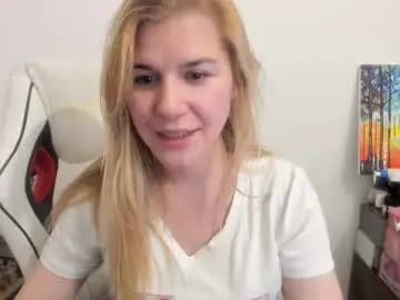 Chaturbate Live Porn of artsyandcraftsy_