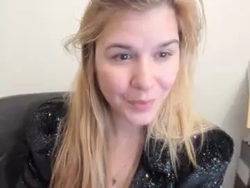 Chaturbate Free Live Porn of artsyandcraftsy_