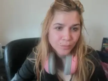 Chaturbate Private Sex Chat of artsyandcraftsy_