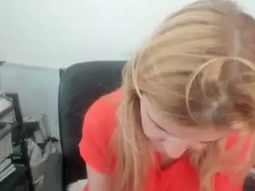 Chaturbate Live Porn of artsyandcraftsy_