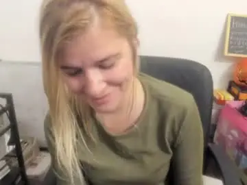 Chaturbate Adult Webcam of artsyandcraftsy_