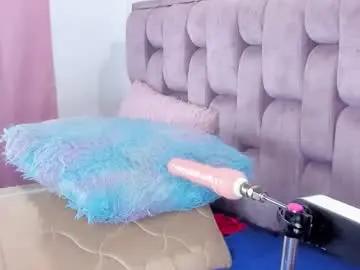 Chaturbate Live Sex of andrea_bigtits69