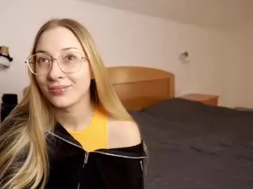 Chaturbate Watch Live Sex Cams of foxeslovefoxes