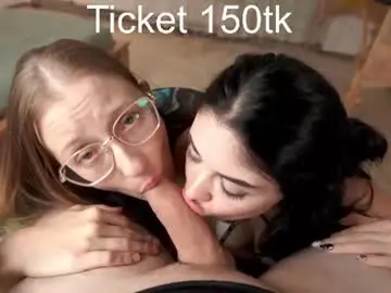 Chaturbate Best live sex cam show of foxeslovefoxes
