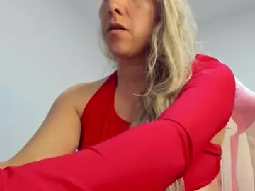 Chaturbate Watch Live Sex Cams of hottychrystal