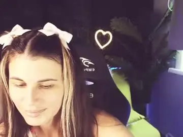 Chaturbate Live Sex of emilytucker