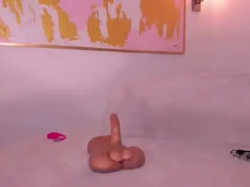 Chaturbate Live Sex of sussybell_