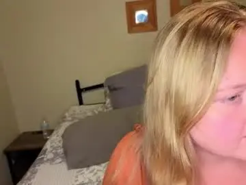 Chaturbate Live Porn of phatassblond