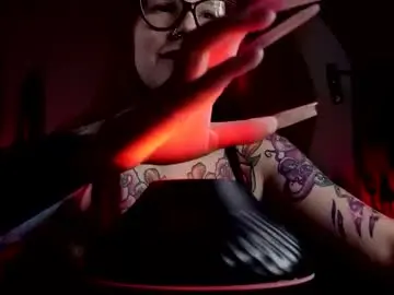 Chaturbate Free Porn Cam of amanita__pantherina