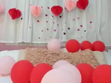 Chaturbate Live Sex Cam of mila_adamss