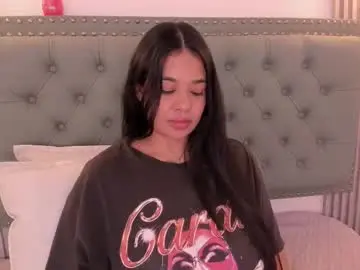 Chaturbate Live Sex Cam of aitana_98