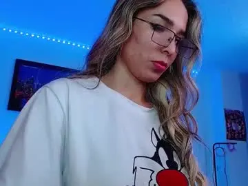 Chaturbate Live Sex Cam of niki_1998