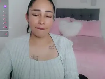 Chaturbate Live Sex Cam of luna_lgomez