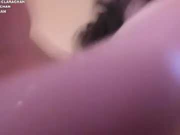 Chaturbate Live Sex Cam of clara_chan