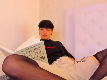 Chaturbate Live Porn of b3k_afrodict