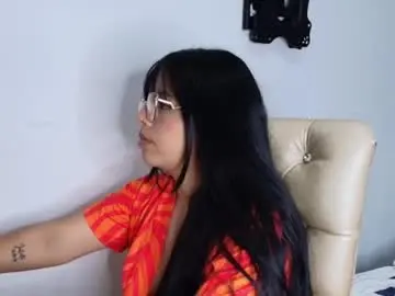 Chaturbate Live Sex Cam of bellajhones