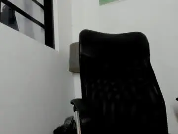 Chaturbate Free Porn Cam of karinna__raven