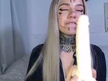 Chaturbate Free Live Porn of lunai_gh
