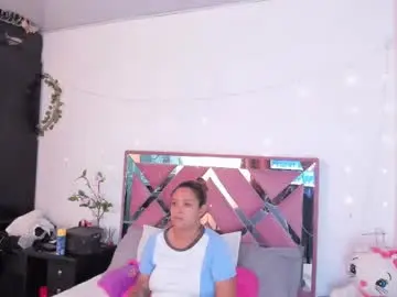 Chaturbate Watch Live Sex Cams of bellalumi
