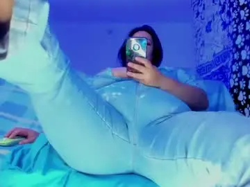 Chaturbate Live Sex Cam of naomy_hh