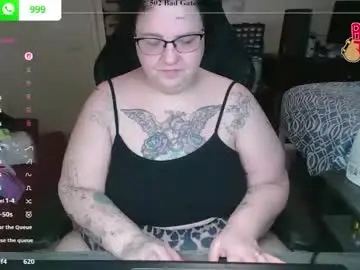 Chaturbate Free Porn Cam of casserole_bbw