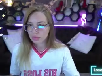 Chaturbate Watch Live Sex Cams of bellaluxxe