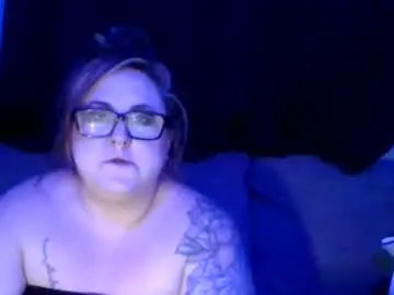 Chaturbate Live Sex Cam of chloeafterdarklive