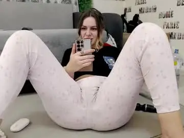 Chaturbate Adult Video Chat of sweetdaiana23