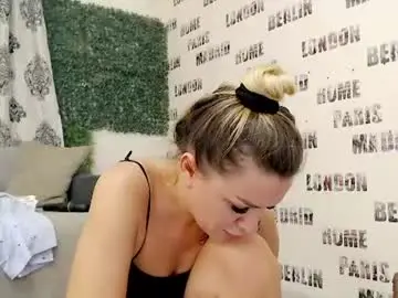 Chaturbate Live Porn of sweetdaiana23