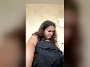 Chaturbate Live Sex Cam of vladacandy