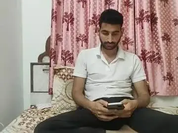 Chaturbate Nude Webcam of delhihornycouple