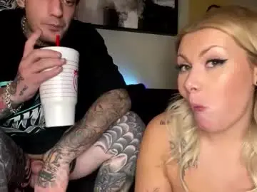 Chaturbate Live Sex Cam of oralcouple843