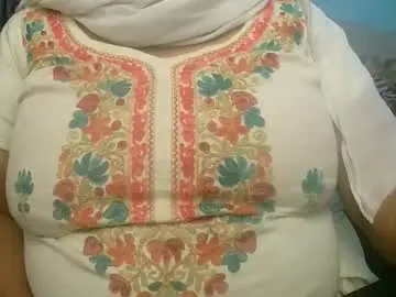 Chaturbate Live Porn of dipa2345