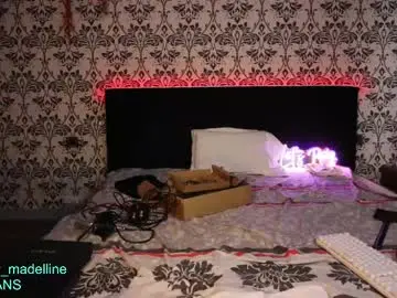 Chaturbate Live Sex of selly__madelline