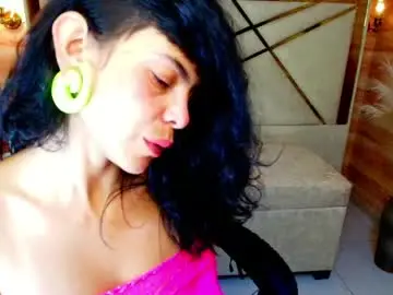 Chaturbate Live Porn of alie_martin_r