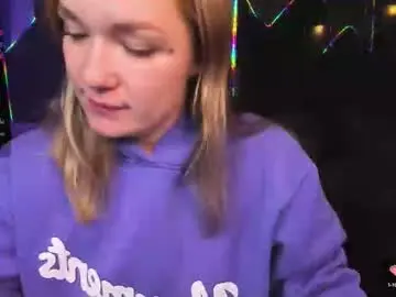 Chaturbate Watch Live Sex Cams of bella_cosmos