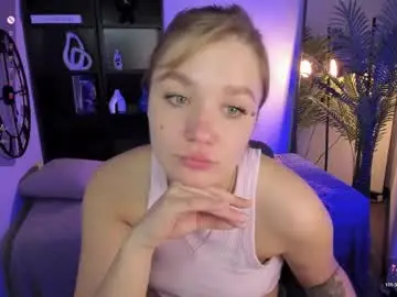 Chaturbate Free Live Porn of bella_cosmos