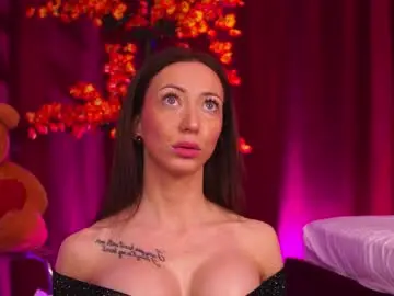 Chaturbate Adult Webcams of isrubyfever