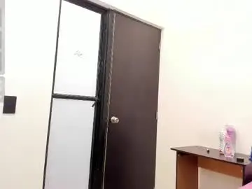 Chaturbate Live Porn of catalinaa32