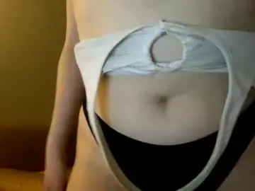 Chaturbate Live Sex Cam of hornybaby675
