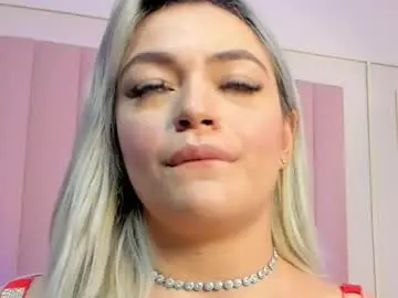 Chaturbate Live Sex Cam of milaowens