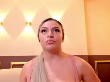 Chaturbate Live Sex Cam of milaowens