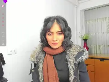 Chaturbate Live Sex Cam of hanna_chloe