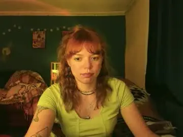 Chaturbate Live Sex Cam of clancyosbourne