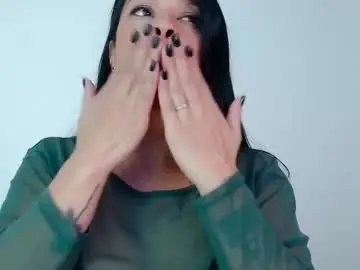 Chaturbate Live Sex Cam of lilith_luv_